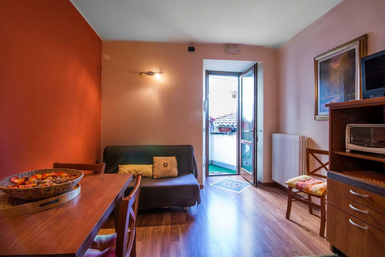 Il Sogno Di Claudia Apartment Джера Ларио Екстериор снимка